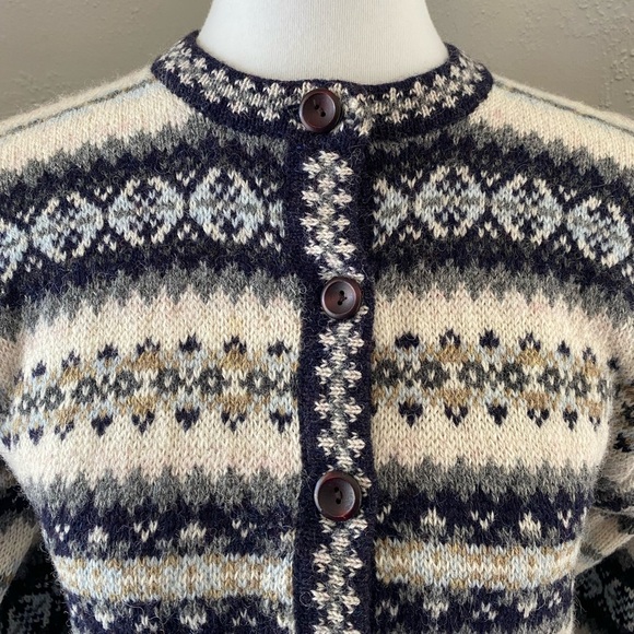 Vtg 70s Crystal-Kobe 100% Shetland Wool Fair Isle Grandma Cottage Crew Cardigan - Picture 2 of 6